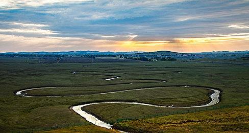 老树开新花 《军团要塞2》在线玩家数量达到15万人